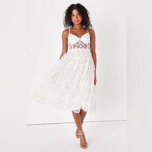 White Tulle Floral Applique Bustier Midi Dress